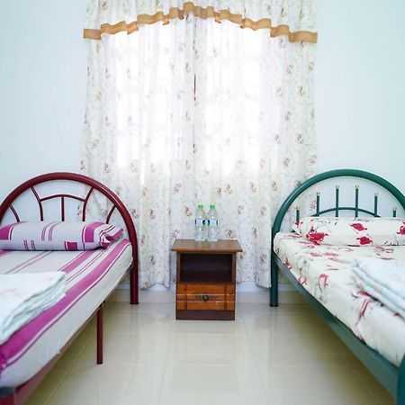 Anjung Nor Muslim Homestay Дунґун Екстер'єр фото