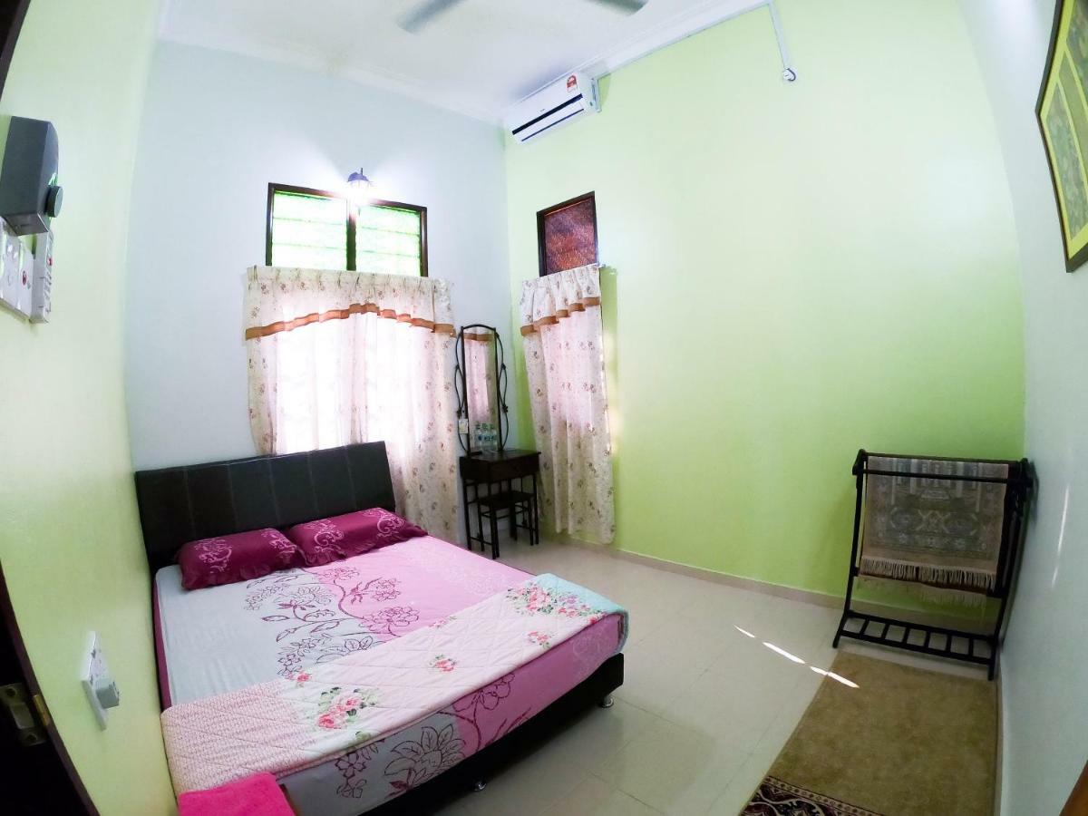 Anjung Nor Muslim Homestay Дунґун Екстер'єр фото
